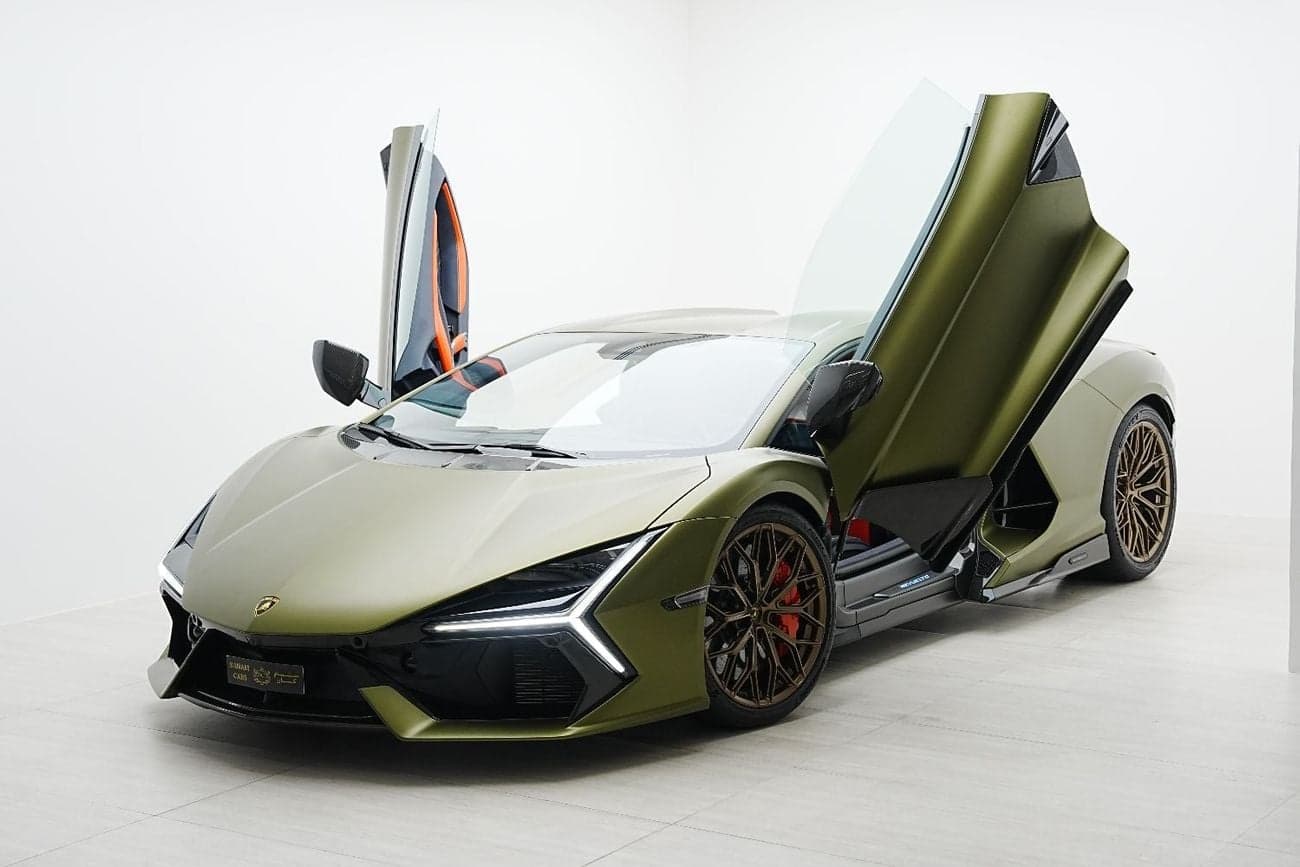 Lamborghini Revuelto STANDARD