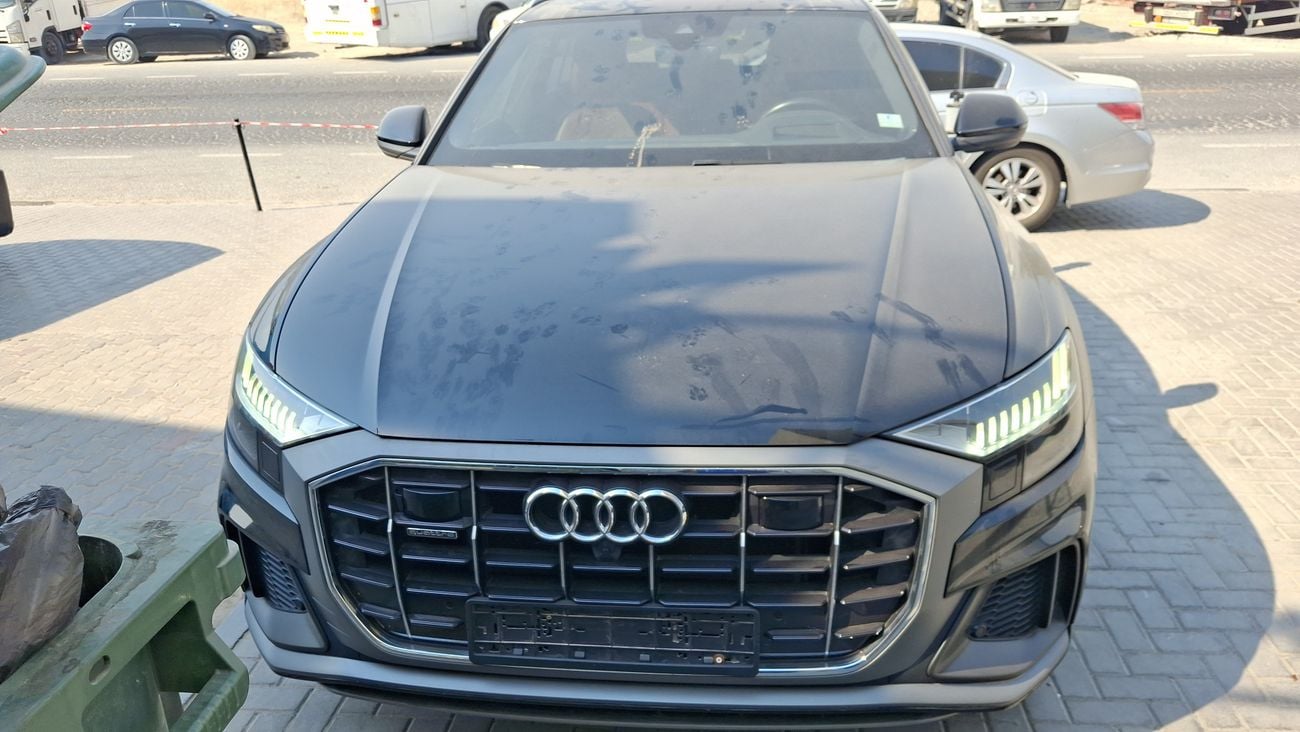 Audi Q8