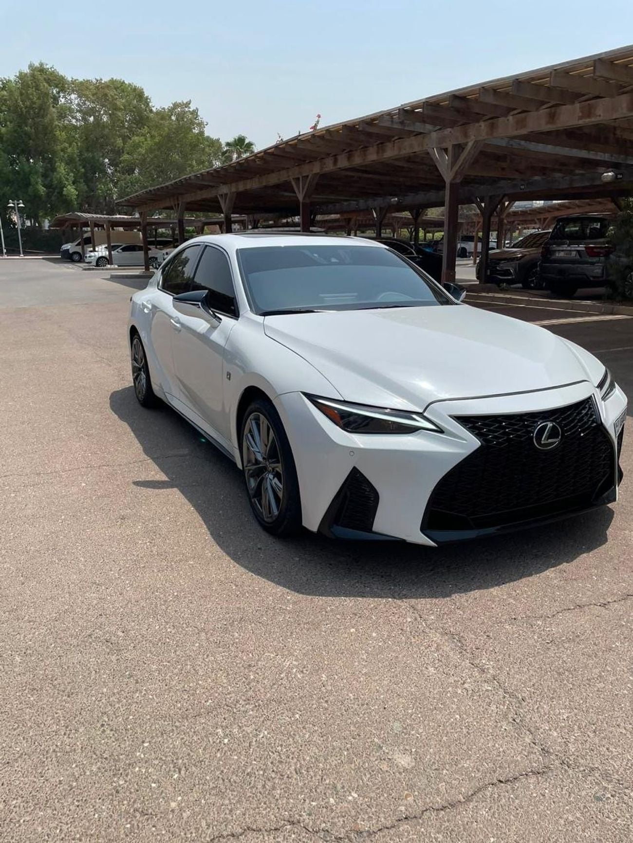 لکسوس آی‌اس