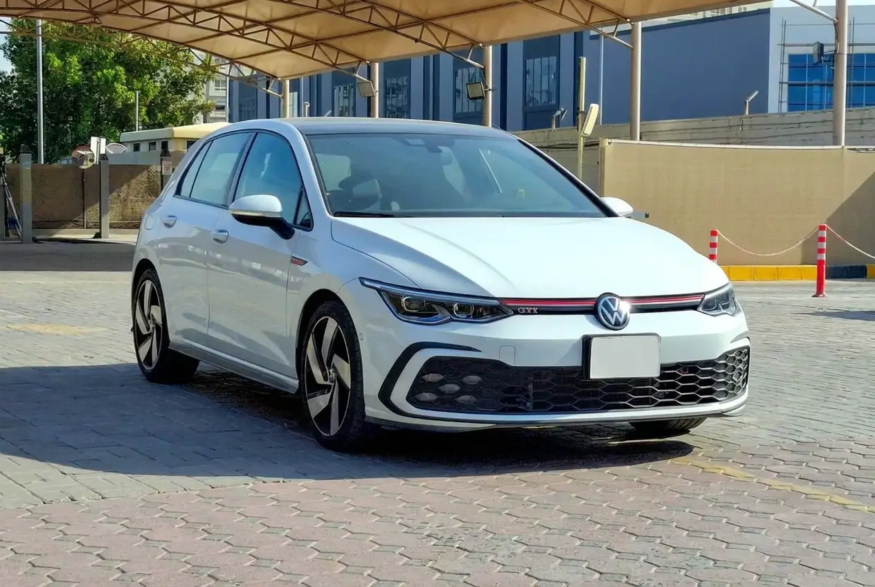 فولكس فاجن Golf GTI