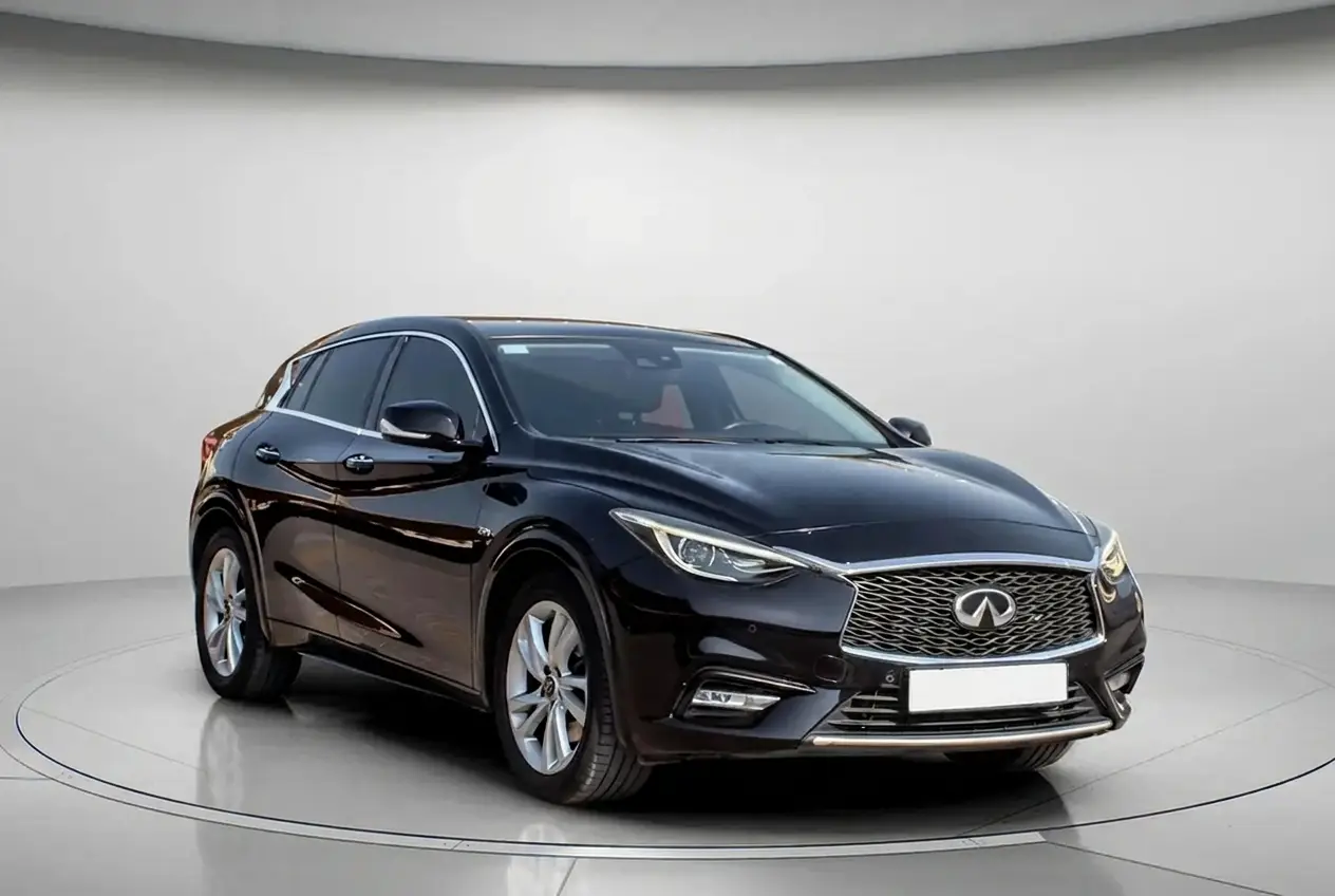 إنفينيتي Q30