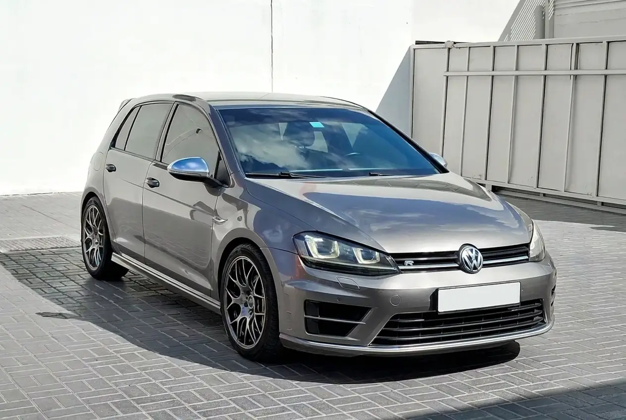 فولكس فاجن Golf R