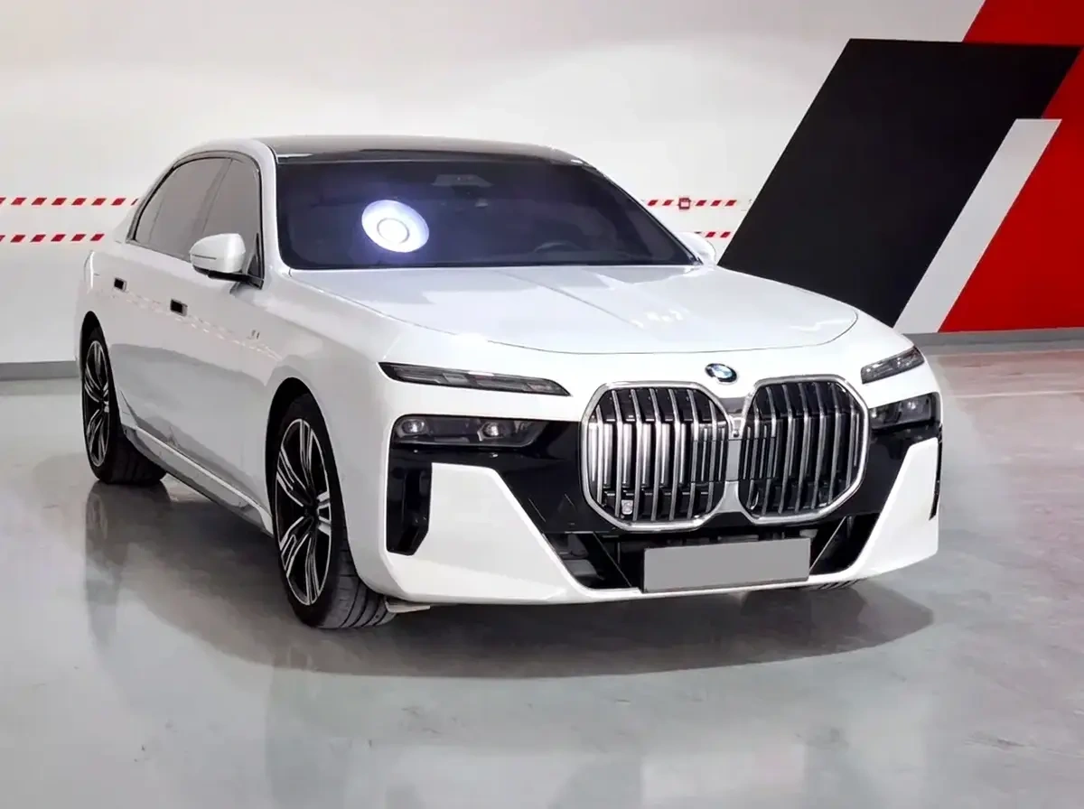 BMW 7-Series