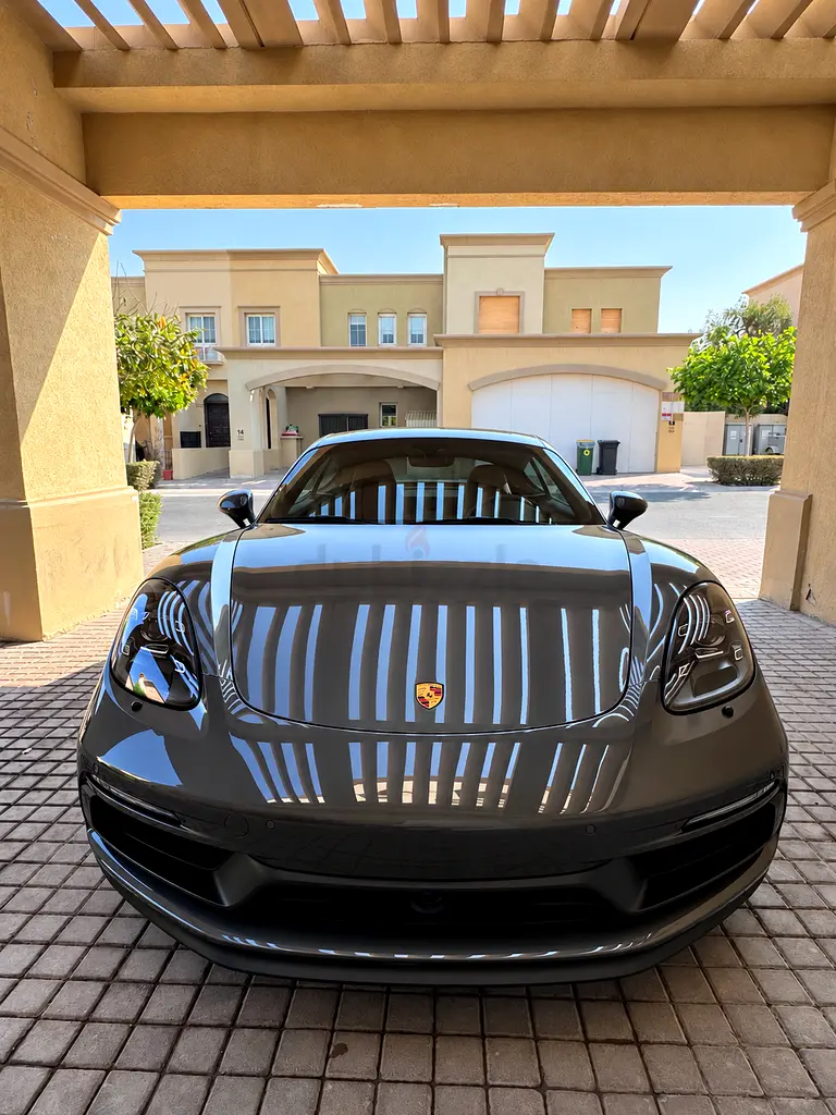 Porsche 718 Cayman