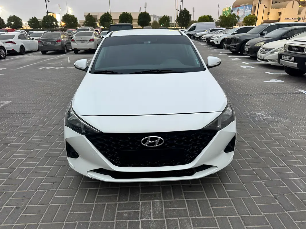 هیوندای اکسنت GLS