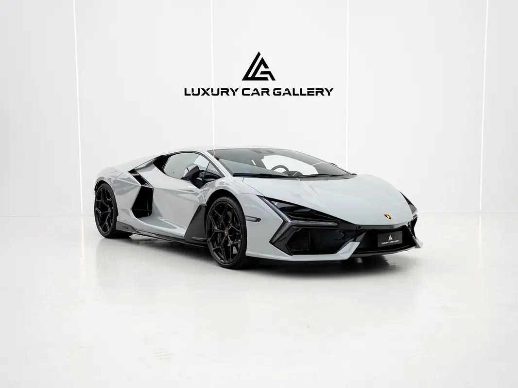 Lamborghini Revuelto
