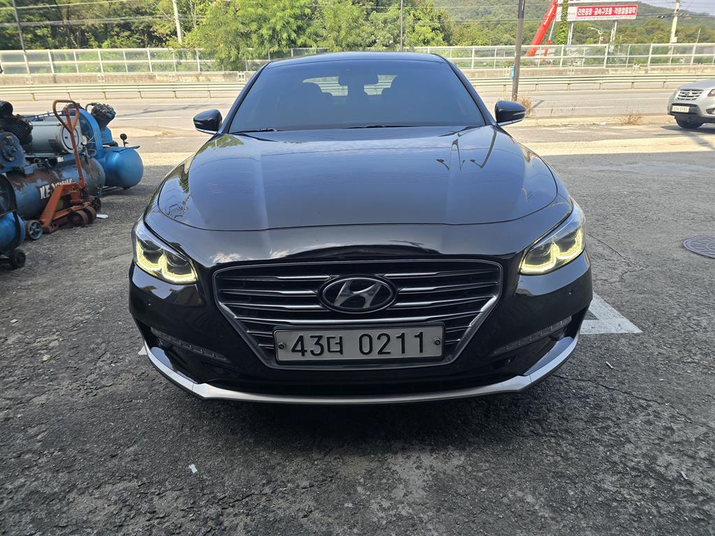 Hyundai Grandeur